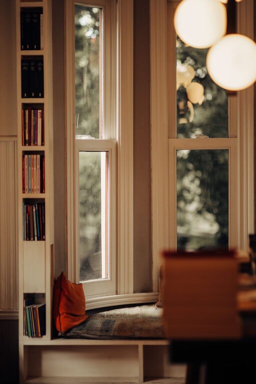How to Create a Cosy and Inviting Reading Nook at Home